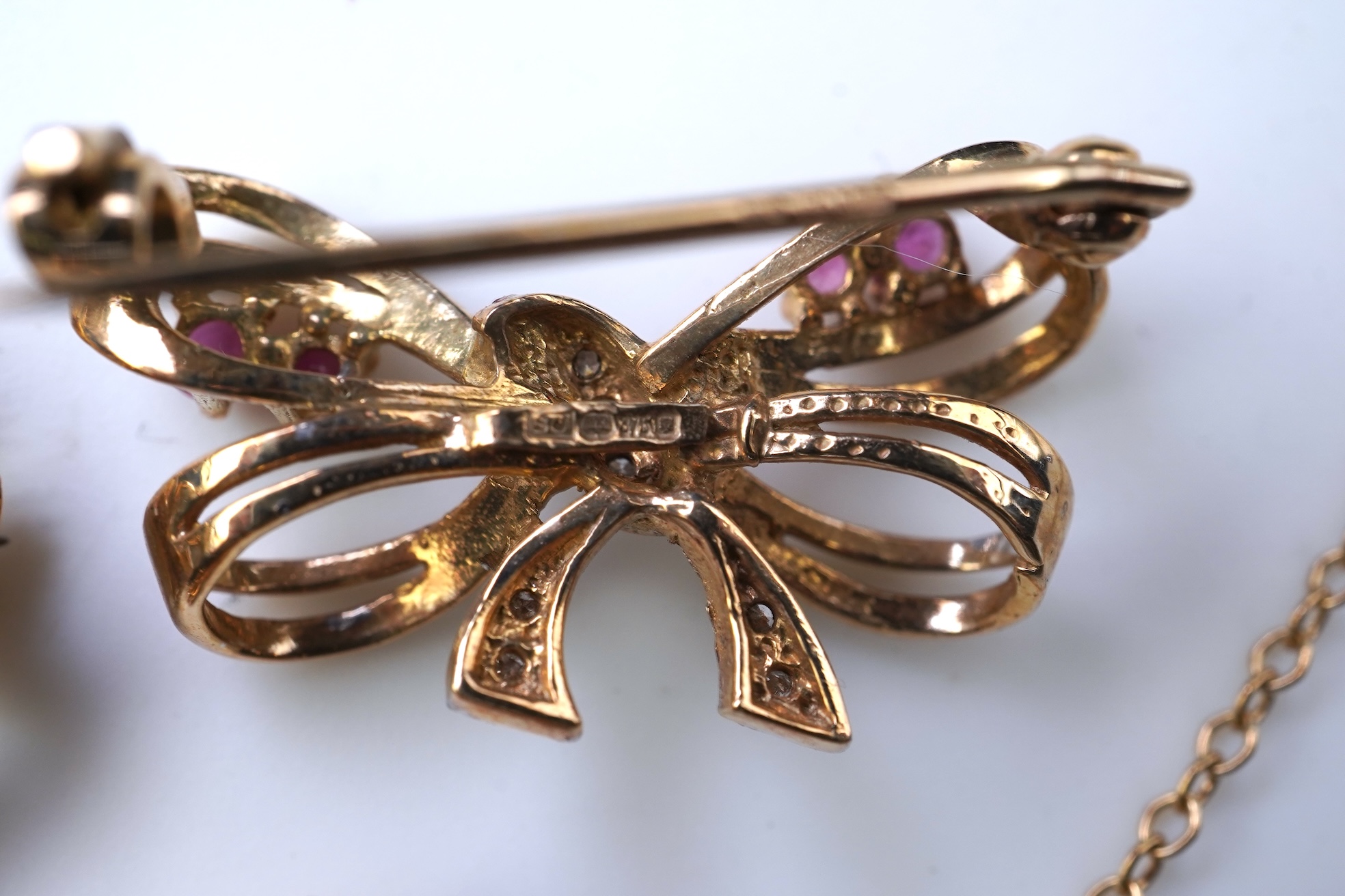 A large collection of jewels